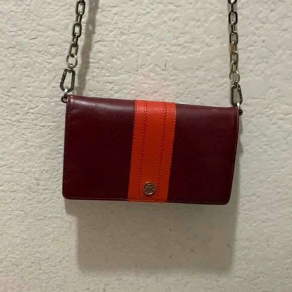 TORY BURCH Red orange Leather Robinson Chain Link Crossbody Wallet - Picture 14 of 16